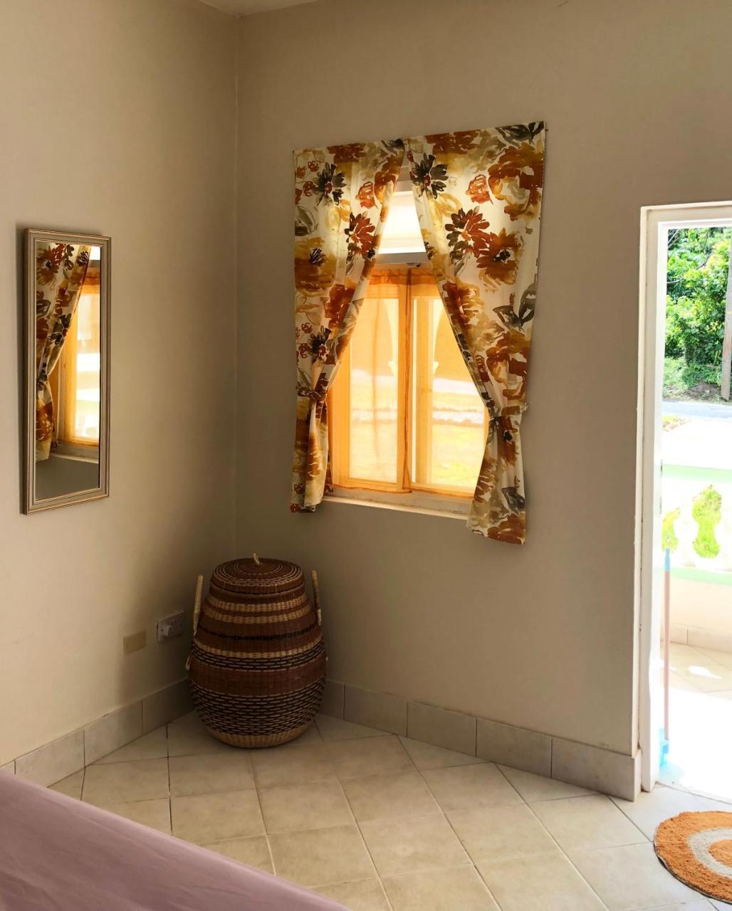 Soufriere Guesthouse Eksteriør billede