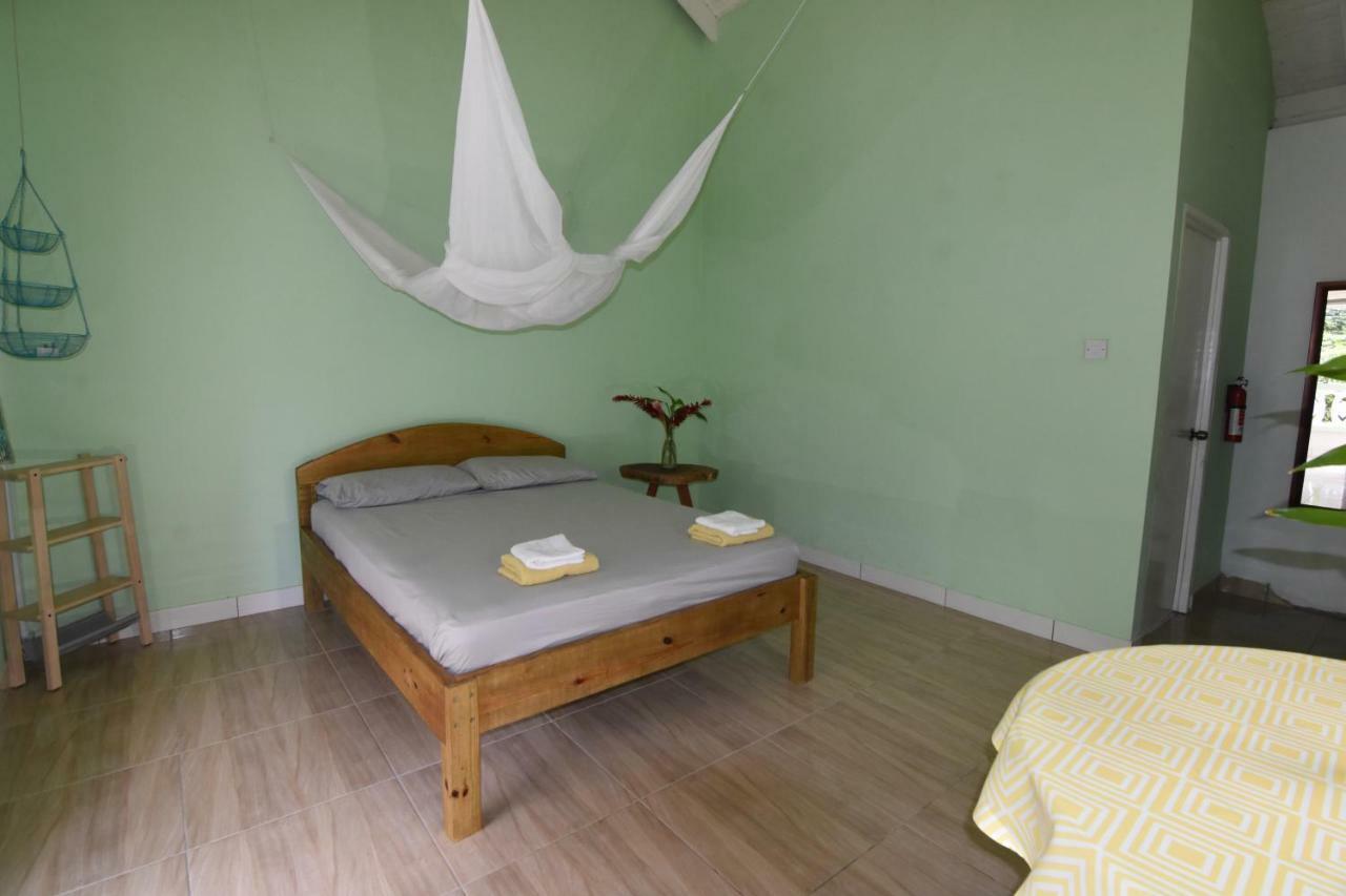 Soufriere Guesthouse Eksteriør billede